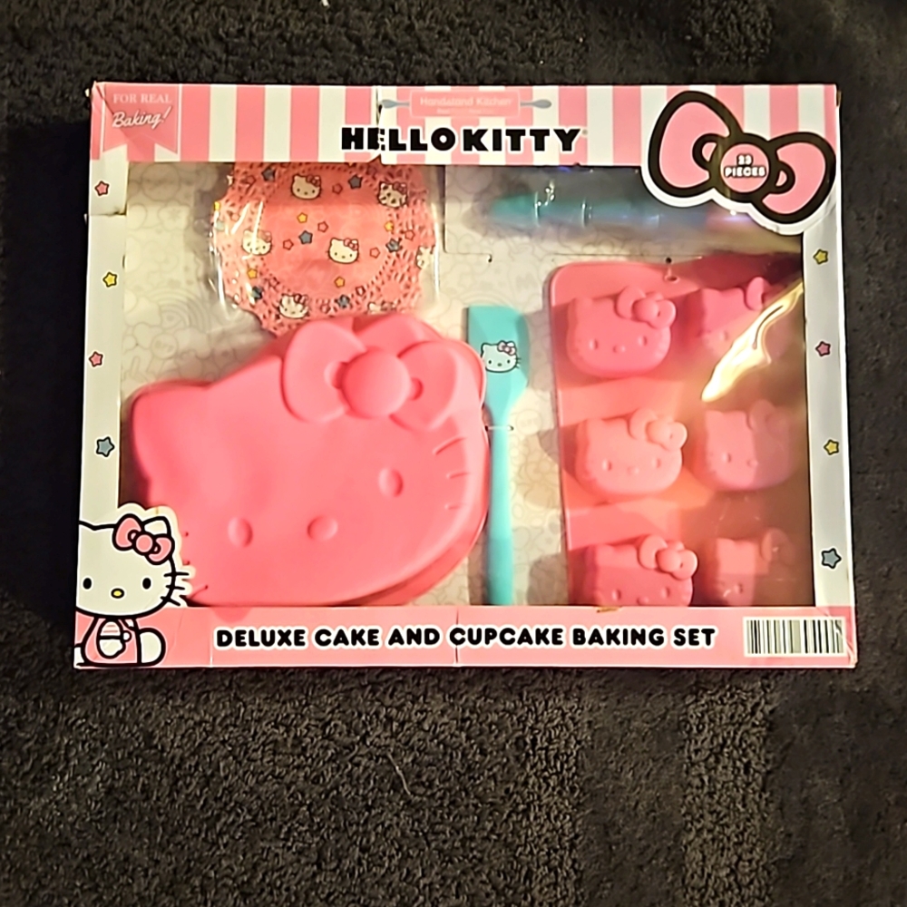 Hello Kitty Silicone bakery set